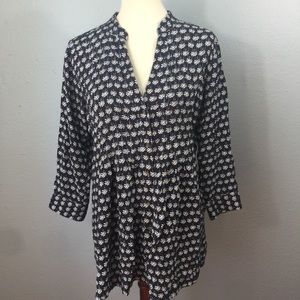 NWOT Rock Flower Paper Floral Pintuck Tunic